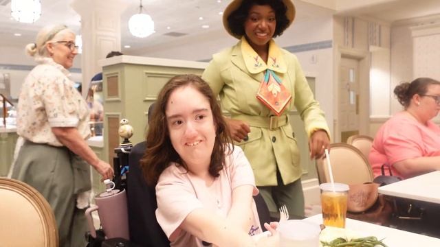 Lily's Life: Full Day at MK to Celebrate 1K смотреть онлайн