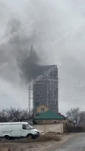 Загоревшийся пенопласт стал причиной пожара в доме №7 на набережной Чуева.