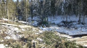 Форвардер Джон Дир 1510G. Forwarder John Deere 1510G.
