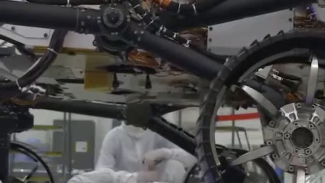 NASA впервые показала в действии марсоход для миссии Mars 2020 | НАУКА 4.0 смотреть онлайн