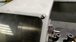 Снимаю 1 мм на токарном MML1830