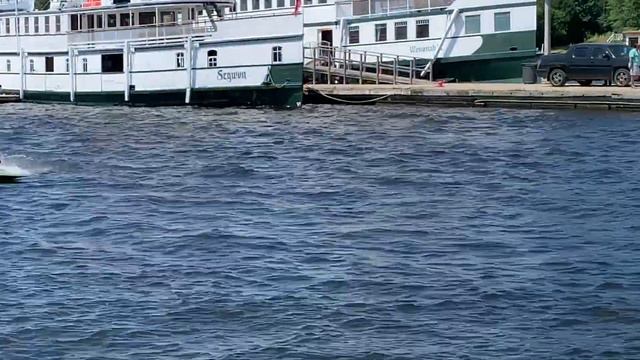 Tohatsu 9.8 Propane vs Mercury 9.8 2 Stroke 4k version смотреть онлайн