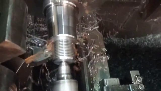 Токарка по металлу, изготовление оси балансира !!! смотреть онлайн
