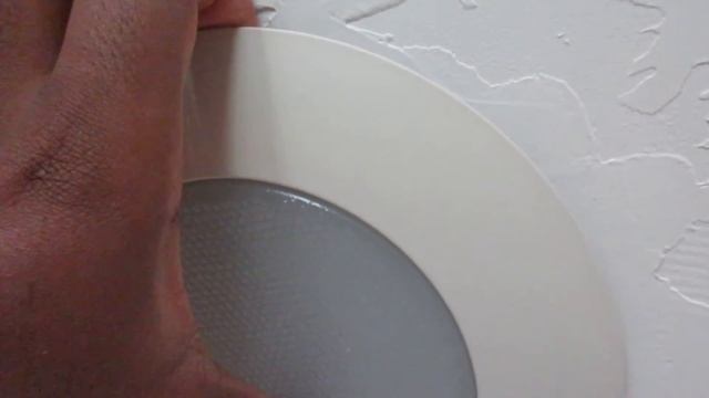 How to Change a PL Bulb in a Shower Light and Globe Light Fixtures - AaronTheEagle1 Video смотреть онлайн