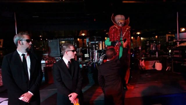 Mars Attacks visits Ping Identity at the 2013 Kickoff Party смотреть онлайн