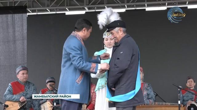 Жители Жамбылского района отметили праздник Наурыз на ипподроме Кокбастау