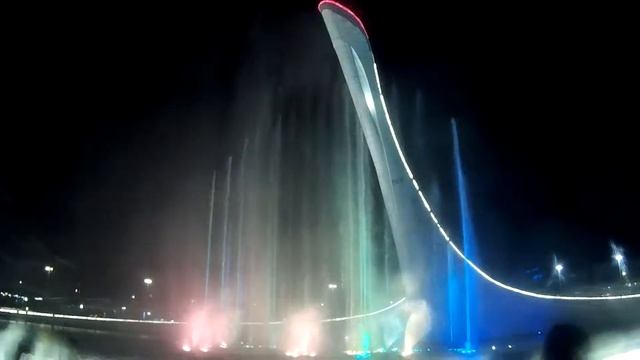 Поющий фонтан в Адлере (Сочи) Олимпийский Парк (Мелодия 8) смотреть онлайн