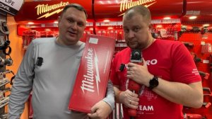 Milwaukee AP12E полировальная машина