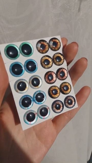 глаза для блайз с металлическим эффектом смотреть онлайн