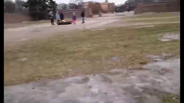 У гостях хорошо. 4 выпуск - У Вечного огня на Марсовом поле Трамвай 3 и станция метро: Московска