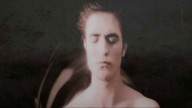 New Moon // Im alive смотреть онлайн