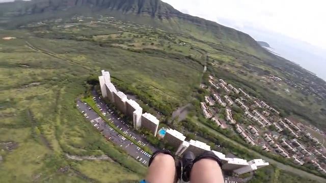 Эпичный прыжок с парашютом HD смотреть онлайн