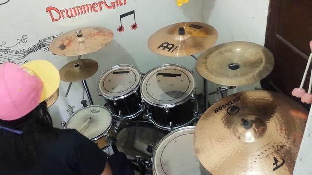 Uptown Funk- Bruno Mars- DrumCover Lourena Hevellyn смотреть онлайн
