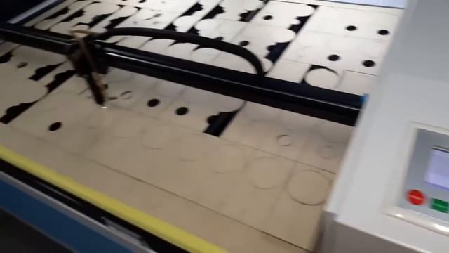 Máquina Laser Corte e Gravação á Laser 140x90 é 120x90 - Vinicius Garcia Laser 11 966411826 смотреть онлайн