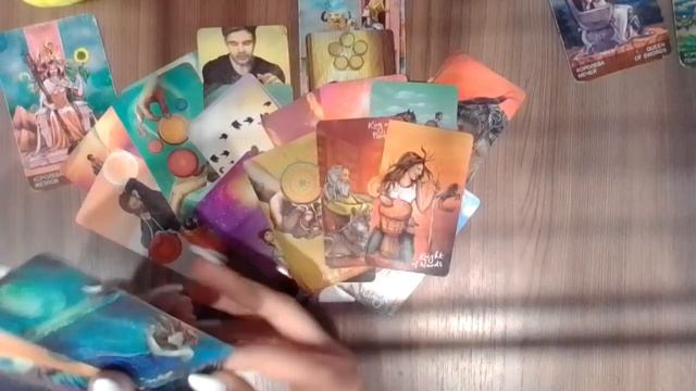 4 королевы Коридор затмений с 30.04 по 16.05 смотреть онлайн