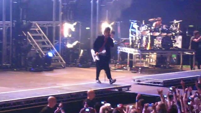 30 seconds to mars HD - This Is War - live, Innsbruck 2011 смотреть онлайн