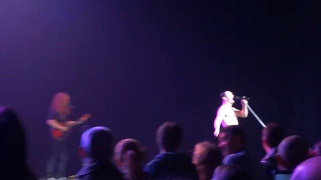 ONE NIGHT OF QUEEN" Don't stop me now" Nantes 13 octobre 2013 смотреть онлайн