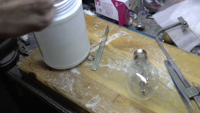 Cleaning mercury lamp - Przeróbka lampy rtęciowej GE - LRF na LR смотреть онлайн