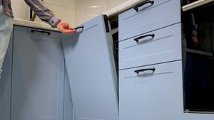 Кухня модульная голубого цвета Квадро