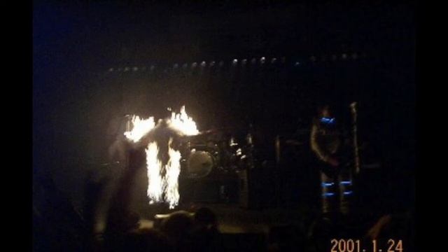 Rammstein - [LIVE] Sydney, Enmore Theater, Australia, 2001.01.24 [AUDIO + PHOTOS] смотреть онлайн