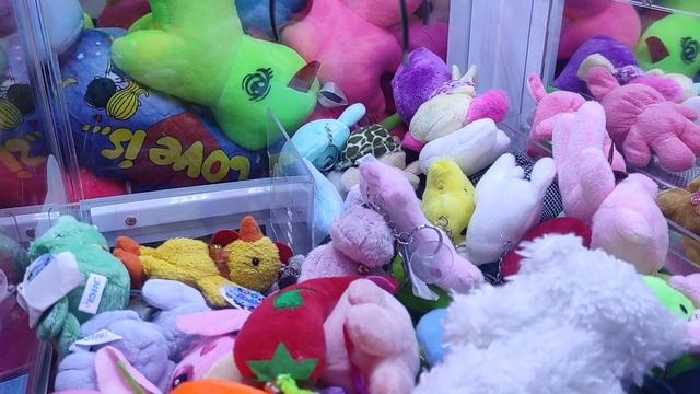 Нашли ещё один новый автомат! Тестим✌️ #clawmachine #автоматсигрушками #хватайка #toy