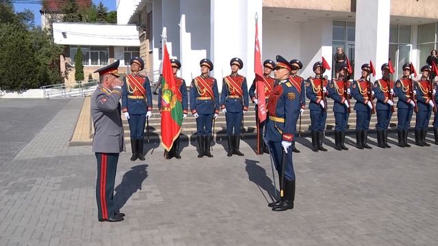 Церемония поднятия Знамени Победы смотреть онлайн