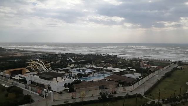 Antalya-Kundu 07.12.2021. Сильный ветер, вид из Melas Lara Hotel. смотреть онлайн