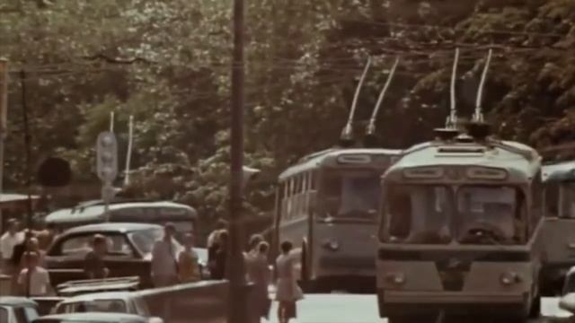 Reading Joseph Brodsky (Избранные стихи Бродского) смотреть онлайн