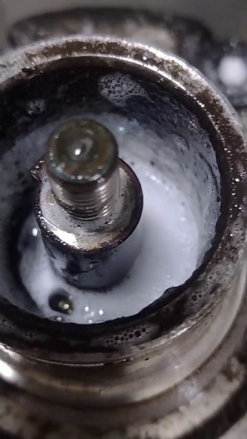 vazamento no compressor denso da Pajero #arcondicionado #mitsubishi