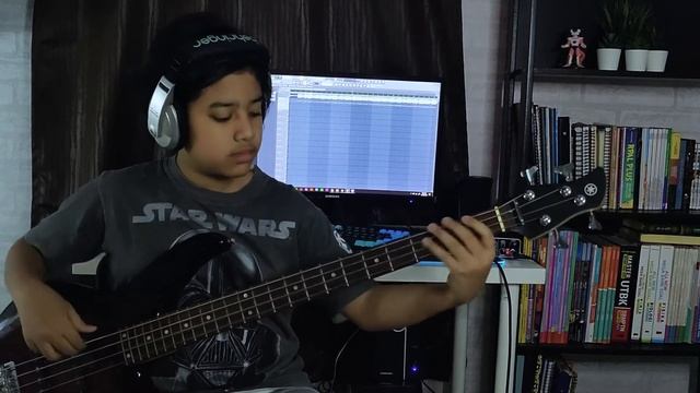 Bruno Mars - Treasure | Bass Cover смотреть онлайн