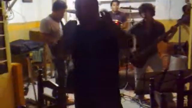 Rayando el sol...ZONA ZERO...BALCON BAR & GRILL "LOS ARCOS"mp4 смотреть онлайн