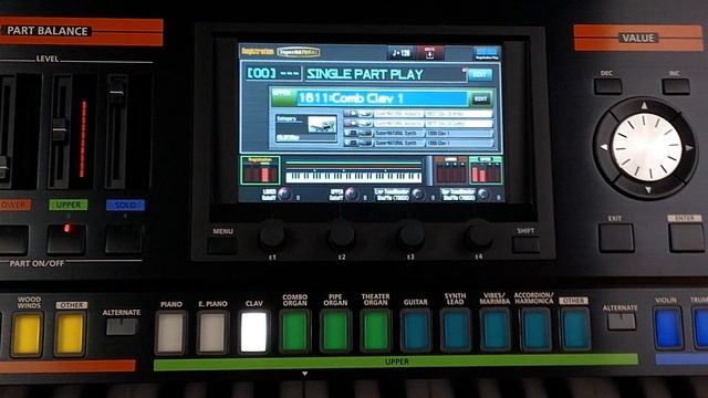 Roland Jupiter-80 - Assigning Favorites смотреть онлайн
