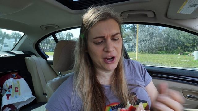 MISTER DONUT- EATING DONUTS FROM A 55 YEAR OLD DONUT SHOP ONCE KNOWN AS MISTER DONUT смотреть онлайн