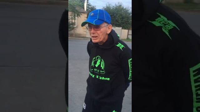 Павлоград. Спортивное утро! смотреть онлайн