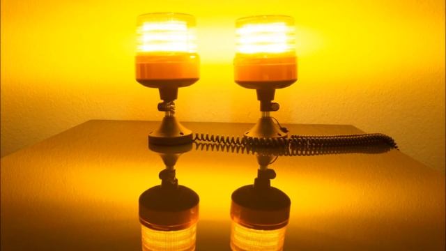 LED - Rundumkennleuchte Typ COMET - LED (FG HÄNSCH) смотреть онлайн