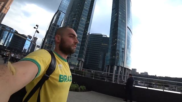 Прокатился первый раз в жизни на скейте смотреть онлайн