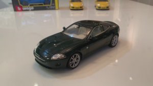 Обзор модели Jaguar XK в масштабе 1/24 от Welly