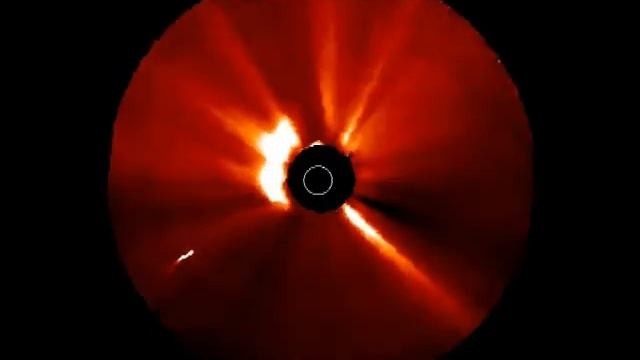 1 октября комета врезалась в солнце.mpg смотреть онлайн
