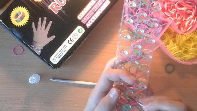 Прикольный браслет из резинок смотреть онлайн