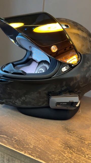 Установка Hi-Fi акустики Stage 3 в шлем AGV Pista