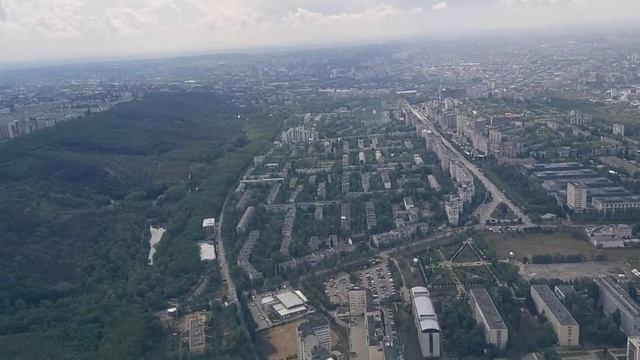 Вид сверху на Кишинев. Старая Почта - Рышкановка -Чеканы. 2минуты 21секунда полета смотреть онлайн