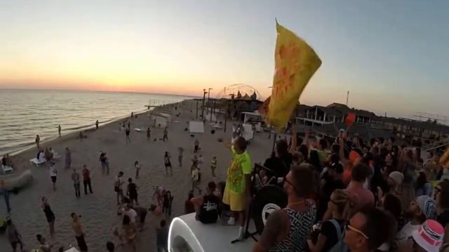 Sunset. Летние каникулы в Поповке 2017 смотреть онлайн