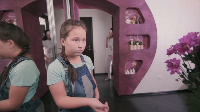 Алина Гаделшина "Әти-әни пар кошларым" (З. Нагаева көе, сүзләре. Аранжировка Р. Өметбаев) смотреть онлайн