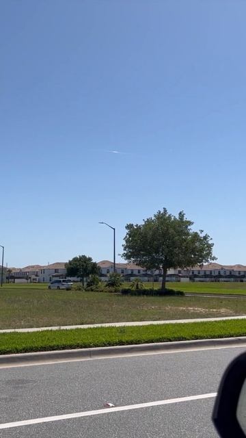 UFO UAP at Champions Gate Florida, USA April 2022 смотреть онлайн