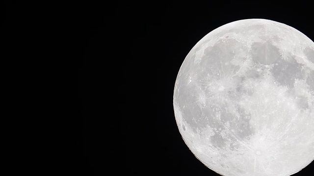 Supermoon in april 2020 Poland