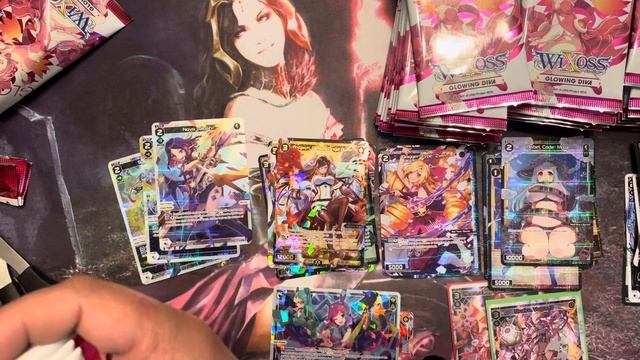 English Wixoss Glowing Diva Booster Box!! смотреть онлайн