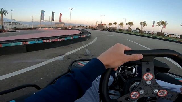 Первый раз на картинге в СОЧИ | Honda CBR929RR смотреть онлайн