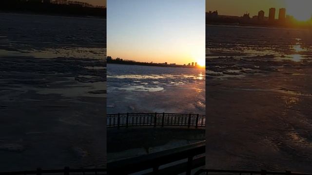 Благовещенск 12.03.21. Китай через р.Амур. смотреть онлайн