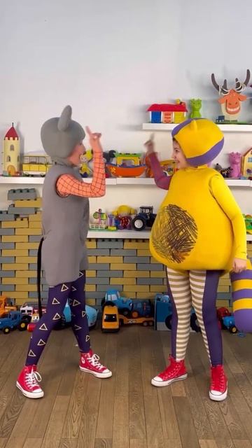 Кукутики танцуют под тренд 😂 #кукутики #shorts #short смотреть онлайн