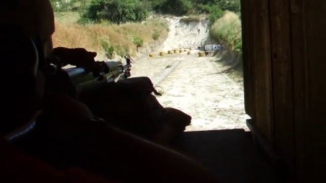 Benedetto Di Martino alla prova con la carabina Simonov SKS смотреть онлайн